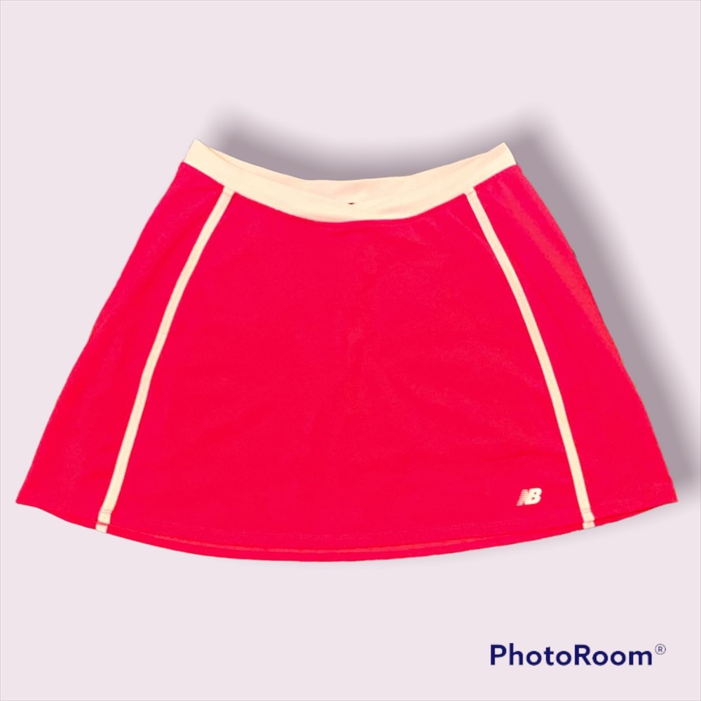 Vintage New Balance tennis skort. ❤️🤍